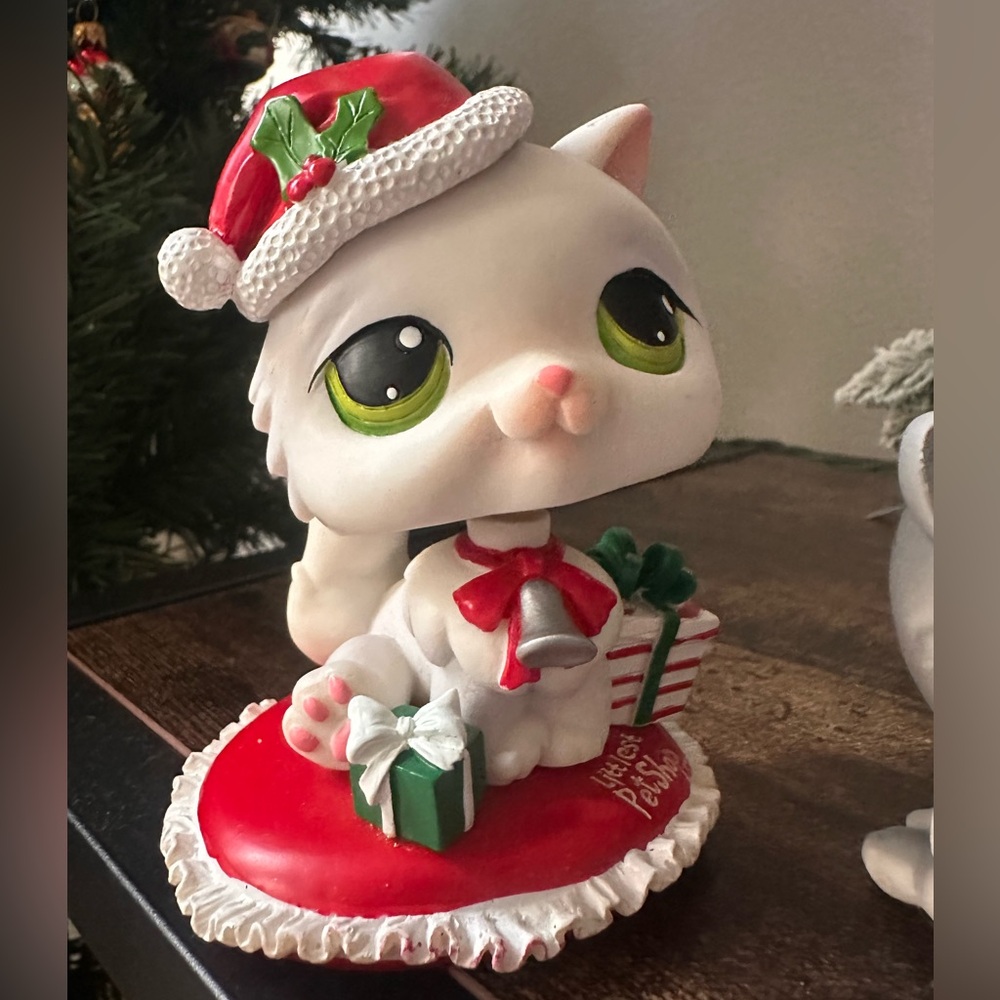 Rare 2006 Littlest Pet Shop Christmas Bobble head Cat Figurine & puppy - Picture 2 of 9